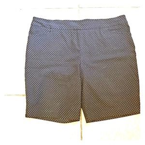 Plus Size Shorts black and white nwot